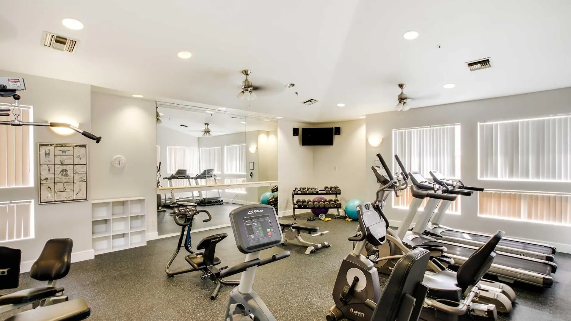 5 Mi To Mcdowell Sonoran Preserve Condo With Pool! 스코 츠 데일 아파트 스코 츠 데일